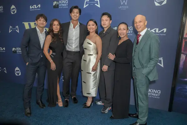 Osric Chau, Ali Fumiko Whitney, Ross Butler, Lana Condor, Ricky He, Kheng Hua Tan ve Lim Yu-Beng 