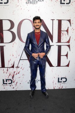 Kais Boukthir, 30 Eylül 2025 'te Los Angeles, Kaliforniya' da bulunan Carondelet House 'da Bone Lake' in özel gösterimine katılır..