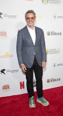 Tim Daly, 28 Eylül 2025 tarihinde Burbank, CA Marriott Kongre Merkezi 'nde düzenlenen ve Quentin Tarantino onuruna düzenlenen 2025 Burbank Uluslararası Film Festivali' ne katılmaktadır..