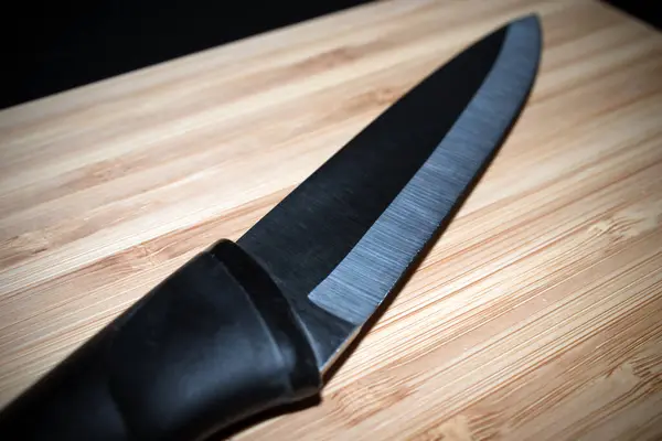 Kuchyňský Nůž Dřevěné Řezací Desce — Stock fotografie