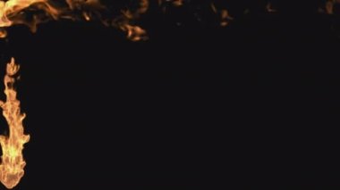 Yangın, alev, patlamalar, duman, duman ve alfa kanalı ile şeffaf arkaplanda yanan video geçişleri.