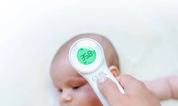 Termómetro Febre Infantil Médico Verificar Gripe Fria Cuidados Temperatura Bebê — Fotografia de Stock