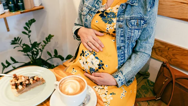Pregnant Woman Coffee Drink Lifestyle Morning Happy Pregnancy Girl Drink — Foto Stock