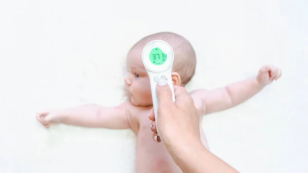 Thermometer Kid Fever Doctor Check Cold Flu Baby Temperature Care — Stock Photo, Image