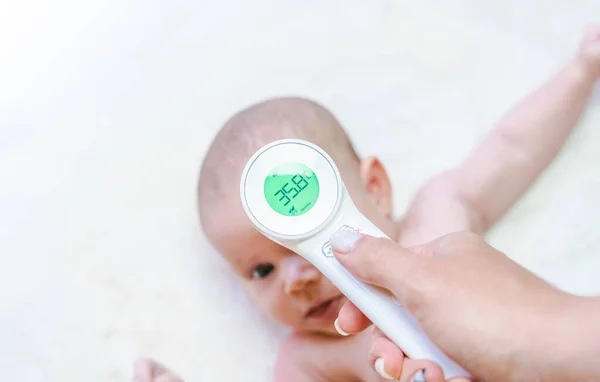 Thermometer Child Fever Doctor Check Cold Flu Baby Temperature Care — Stock Photo, Image