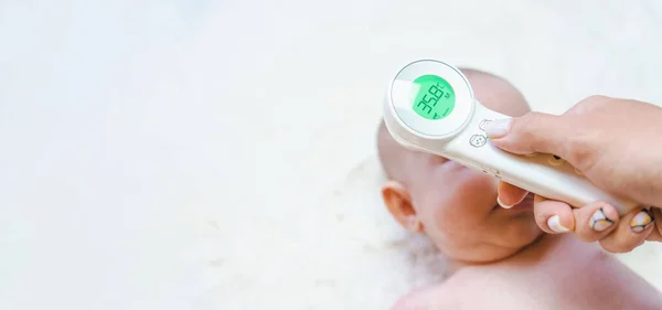 Thermometer Baby Fever Child Banner Doctor Check Cold Flu Baby — Stock Photo, Image