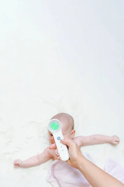 Thermometer Baby Fever Child Doctor Check Cold Flu Baby Temperature — Stock Photo, Image