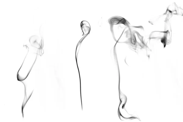 烟的抽象 模糊的黑烟 抽象的雾或在白色背景下隔离的蒸汽雾 在污染 蒸气烟 干冰中的覆盖物 — 图库照片