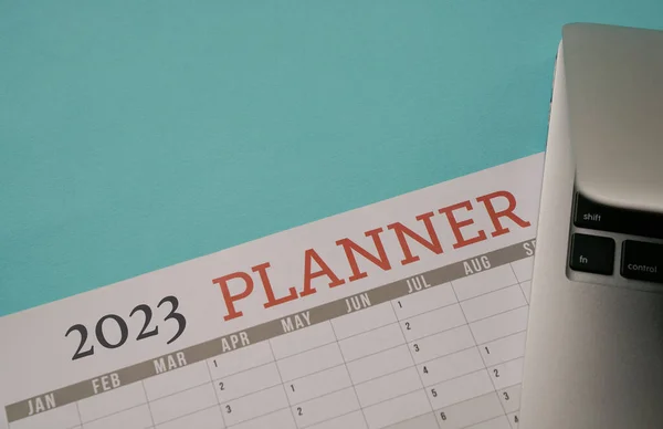 2023 Planificador Calendario Con Ordenador Portátil Vista Superior Espacio Copia — Foto de Stock