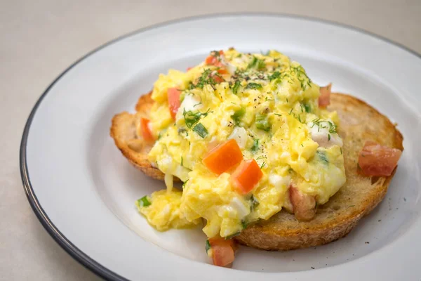 Scrambled Eggs Toast Bread Top View — Stock Photo, Image