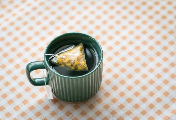 Chá Quente Uma Xícara Verde Vista Ângulo Alto Espaço Cópia — Fotografia de Stock