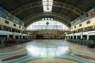 Bangkok, Tayland - 4 Aralık 2023: Bangkok Tren İstasyonu (Hua Lamphong Tren İstasyonu)).