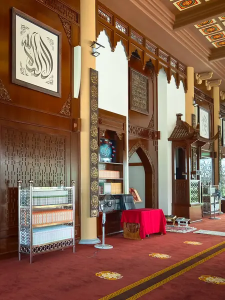 Klang, Malezya - 1 Nisan 2025: Mescid Jamek Cina Müslüman Klang, Selangor, Malezya.