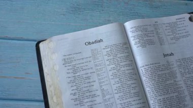 Kutsal İncil 'in Eski Ahit' inde Obadiah 'ın Kitabı.