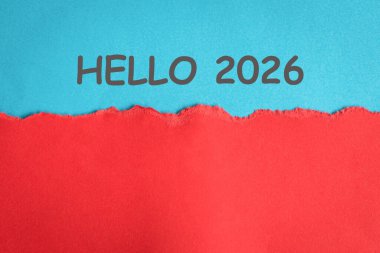 Merhaba 2026 Mavi ve kırmızı kağıt yüzey.