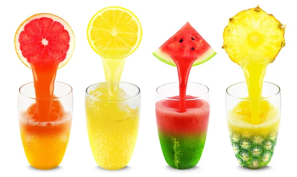 Succhi Frutta Spruzzando Bicchiere Isolato Bianco — Foto Stock