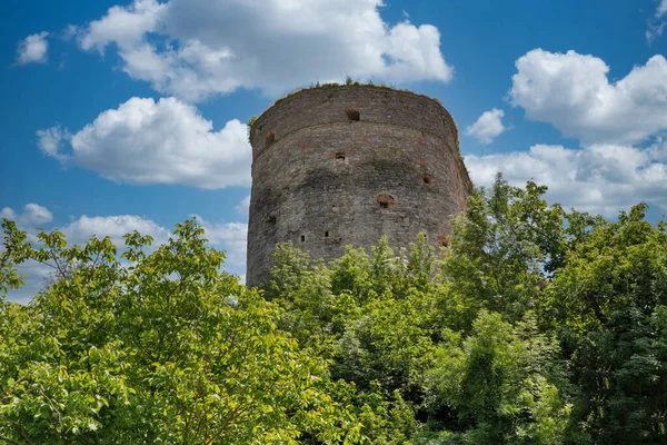 Stará Kamenná Středověká Věž Stephena Bathoryho Součástí Starého Městského Opevňovacího — Stock fotografie