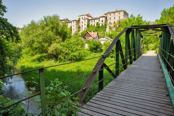 Sétáló Híd Smotrych Folyó Felett Kamianets Podilskyi Ukrajna Régi Elhagyatott — Stock Fotó