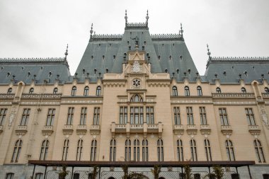 Romanya 'nın Iasi kentindeki Kültür Sarayı. Tarihi ve simgesel bina.