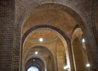Chernivtsi Ulusal Üniversitesi tavan arası kemer, Ukrayna.