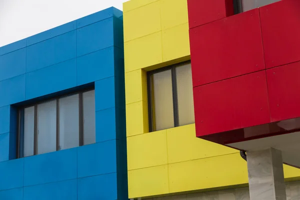 Dettaglio Edificio Moderno Con Pareti Colorate — Foto Stock