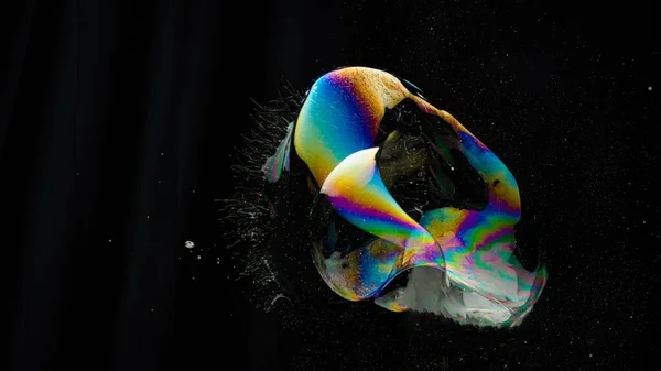 光反射形成背景的肥皂泡 — 图库照片