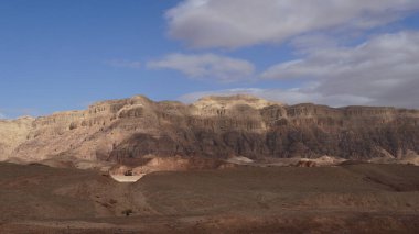 Kaya ve kırmızı arazi, ulusal jeolojik Timna parkında, İsrail