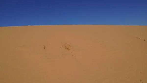 Sand Dunes Sand Ripples Clear Blue Sky Travel Background Sand — 图库照片