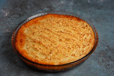 Çobanın turta fırınlanmış patates püresi ve kıyma.