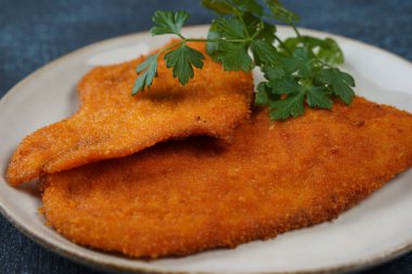 Maydanozlu Büyük Şnitzel-Escalope.