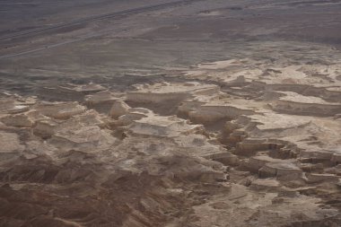 İsrail, Negev Judaean Çölü yakınlarındaki Ulusal Park 'taki Masada Kalesi' nden panoramik manzara.