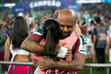 RIO DE JANEIRO, BRAZİL - 10 Nisan 2023: Maracana Stadyumu 'ndaki Fluminense x Flamengo. Şampiyonanın ikinci maçı..