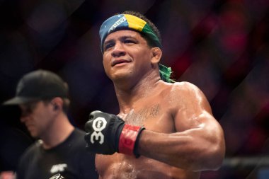 Rio de Janeiro (RJ), 01.21.2023 - UFC 283 - Gilbert Burns 'ün Kutlaması, orta sıklet dövüşü ana kartta. Rio de Janeiro şehrindeki Barra da Tijuca mahallesindeki Jeunesse Arena 'da UFC 283..