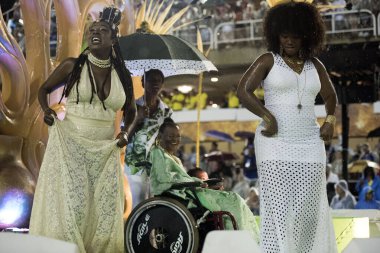 Rio de Janeiro, RJ, Brezilya - 02 Mart 2019: Rio Karnavalı 2019. Rio de Janeiro 'da Karnaval Geçidi.