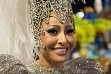 Rio de Janeiro, RJ, Brezilya - 24 Şubat 2020: Rio de Janeiro 'daki samba okullarının geçit töreninde Vila Isabel Birleşik Okulu Kraliçesi Sabrina Sato