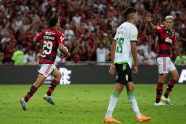 Rio de Janeiro (RJ), 22.07.2023 - Victor Hugo 'nun Flamengo' dan attığı golün kutlaması. Brezilya Şampiyonası için Maracan 'da Flamengo x Amrica-MG maçı.