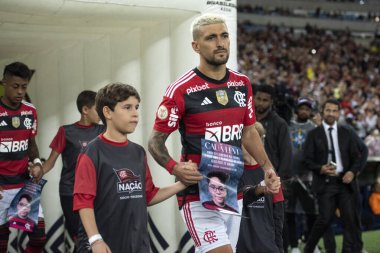 BRAZIL, RIO DE JANEIRO - 26 AĞUSTOS, 2023: Brezilya Şampiyonası için Maracana Stadyumu 'nda Flamengo ve Internacional arasındaki maç.