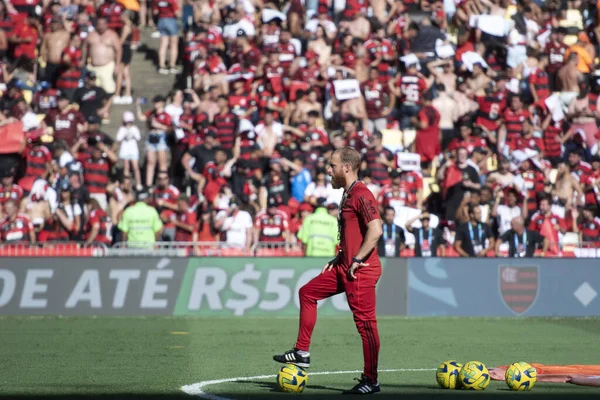 里约热内卢 2023年9月17日 弗拉门戈的体育教练尼古拉斯 梅达纳 Nicolas Maidana 弗拉门戈与圣保罗在马拉卡纳的比赛 巴西杯决赛的第一回合 — 图库照片