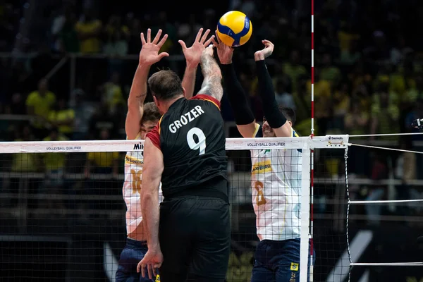 stock image Rio de Janeiro (RJ), 03.10.2023 - Match between Brazil and Germany, third round of the Men's Vlei Pre-Olympic at Maracanzinho (RJ).