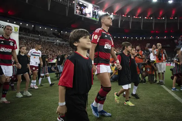 Rio de Janeiro, Rio de Janeiro, Brezilya - 11 Kasım 2023. Flamengo x Fluminense. Campeonato Brasileiro.            