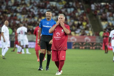 Rio de Janeiro, Rio de Janeiro, Brezilya - 27 Aralık 2023. Maracan Stadyumu 'nda Salgueiro Samba Okulu' nun bir gösterisiyle All-star maçı..       