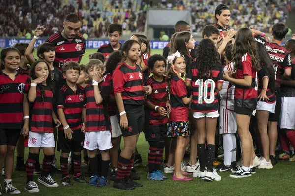 리우데자네이루 2024 Flamengo Flum 마라카낭에서 플라멩고 플루미네스 카리오카의 준결승전의 — 스톡 사진