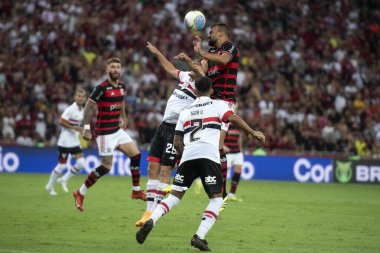 Rio de Janeiro, Rio de Janeiro, Brezilya - 17 Nisan 2024. Flamengo x Sao Paulo - Campeonato Brasileiro.           