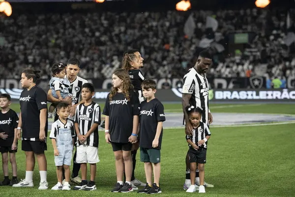 Rio de Janeiro, Rio de Janeiro, Brezilya - 18 Ağustos 2024. Botafogo x Flamengo Nilton Santos Stadyumu - Brezilya Şampiyonası.          