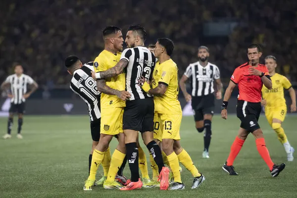 Rio de Janeiro (RJ), 23 / 10 / 2024 - BOTAFOGO X PENAROL (URU) - Libertadores 'li Nilton Santos' ta Botafogo x Penarol (URU) ile eşleşme.                               