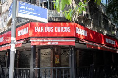 Rio de Janeiro (RJ), 26 / 03 / 2025 - Rio de Janeiro 'nun Kuzey Bölgesi Maracan mahallesindeki Bar dos Chicos' ta yangın.                      