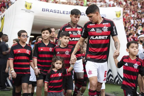 Rio de Janeiro, Rio de Janeiro, Brezilya - 27 Nisan 2025. Flamengo x Corinthians Maracana Stadyumunda.                  
