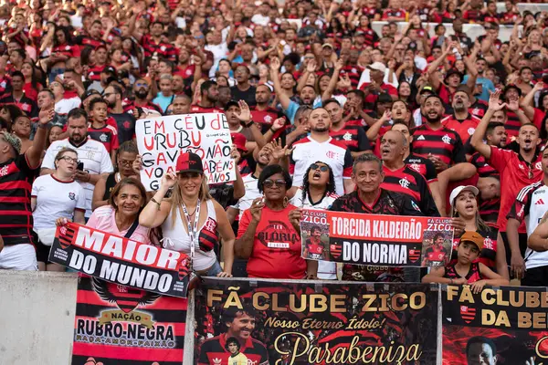 Rio de Janeiro, Rio de Janeiro, Brezilya - 27 Nisan 2025. Flamengo x Corinthians Maracana Stadyumunda.                  