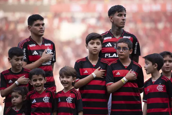Rio de Janeiro, Rio de Janeiro, Brezilya - 27 Nisan 2025. Flamengo x Corinthians Maracana Stadyumunda.                  