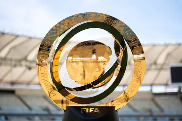 Rio de Janeiro (RJ), 08 / 05 / 2025 - CLUB World CUP TROPHY Tours - Fluminense Kulüp Kupası kupasını Maracana 'ya götürdü.  
